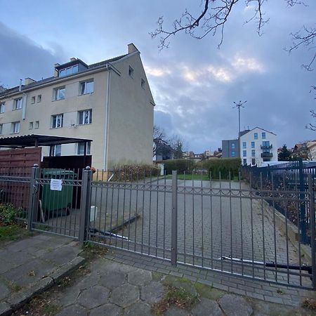 Kameralne Cale Mieszkanie 31M2 Z Prywatnym Darmowym Parkingiem Apartment Sopot Exterior photo